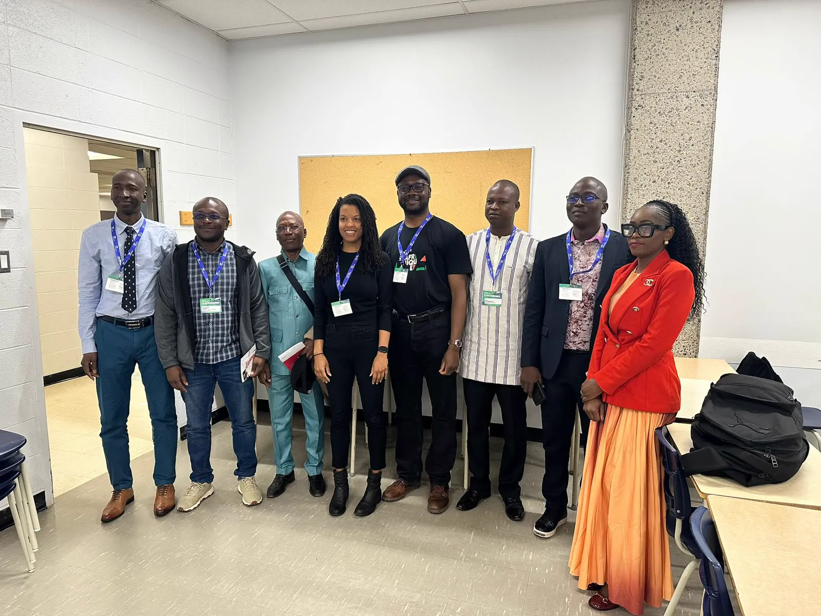 Les organisateurs et intervenants du colloque 409 réunis pour une photo de groupe